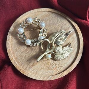 Elegant Gold and Pearl Leaf Brooch Set